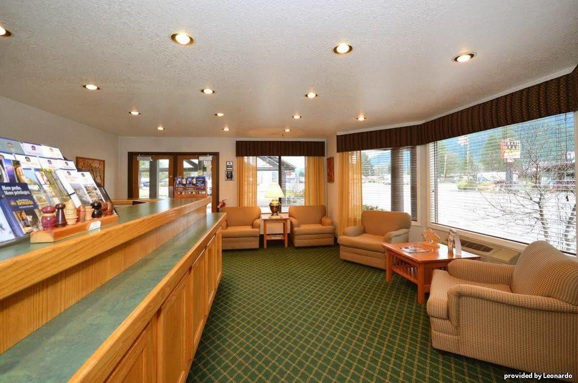 Oakridge Inn & Suites レストラン 写真